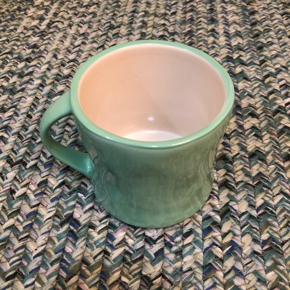🆕 the letter “A” mug hand painted green - Picture 3 of 4